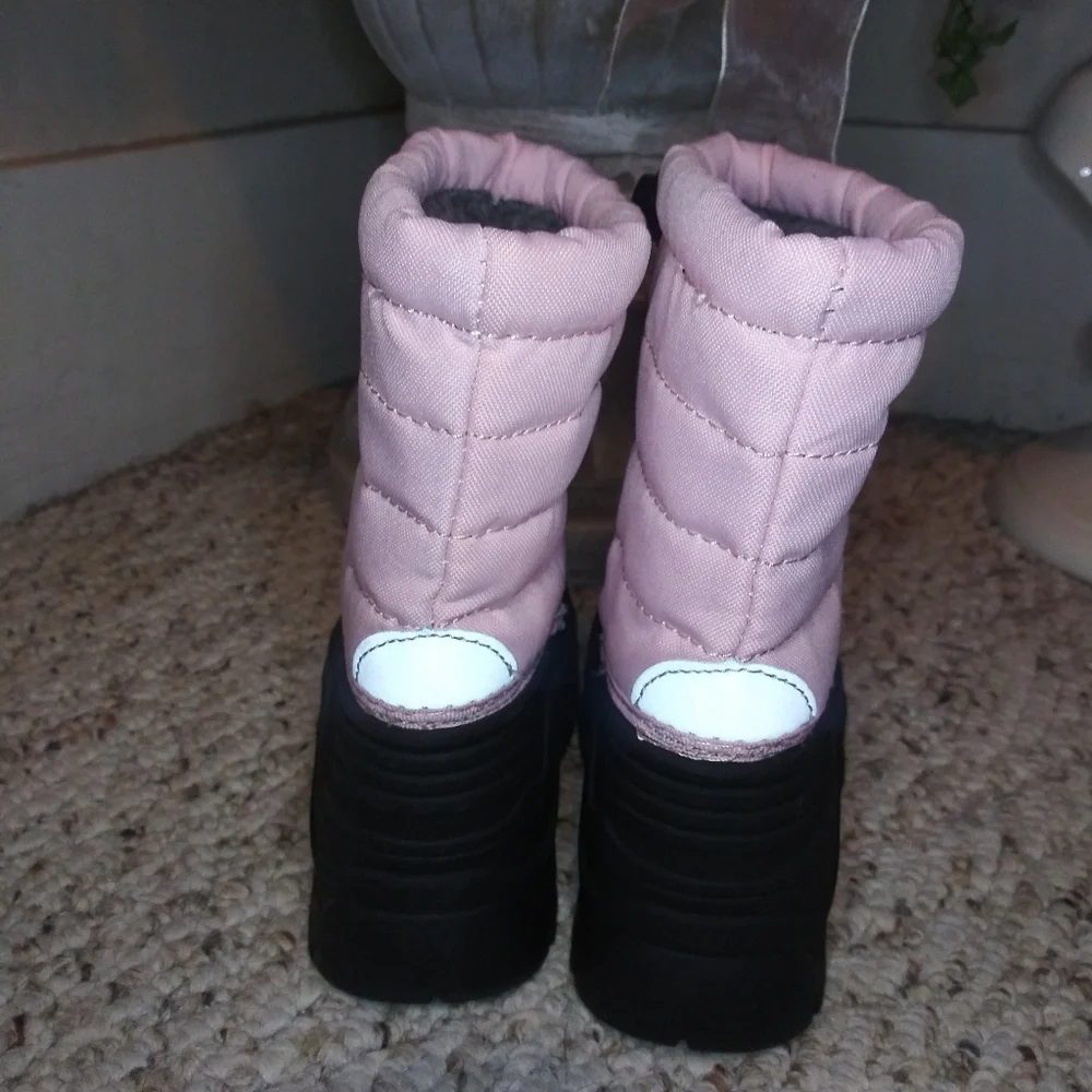 Girls Pink & Black Sherpa Lined Snow Boots